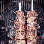 Espetadas Rindfleischspieße vom Kugelgrill