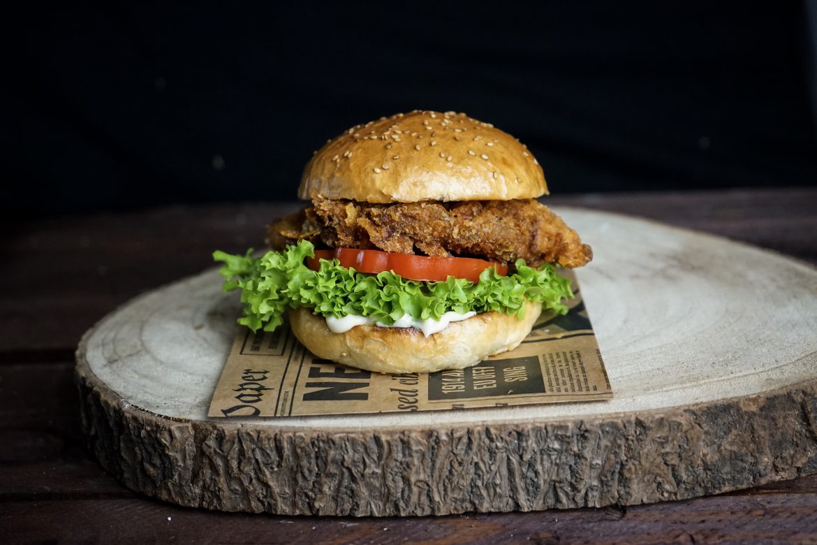 Crispy Chicken Burger - Rezept | Grill,BBQ und Kochportal - firechefs.de