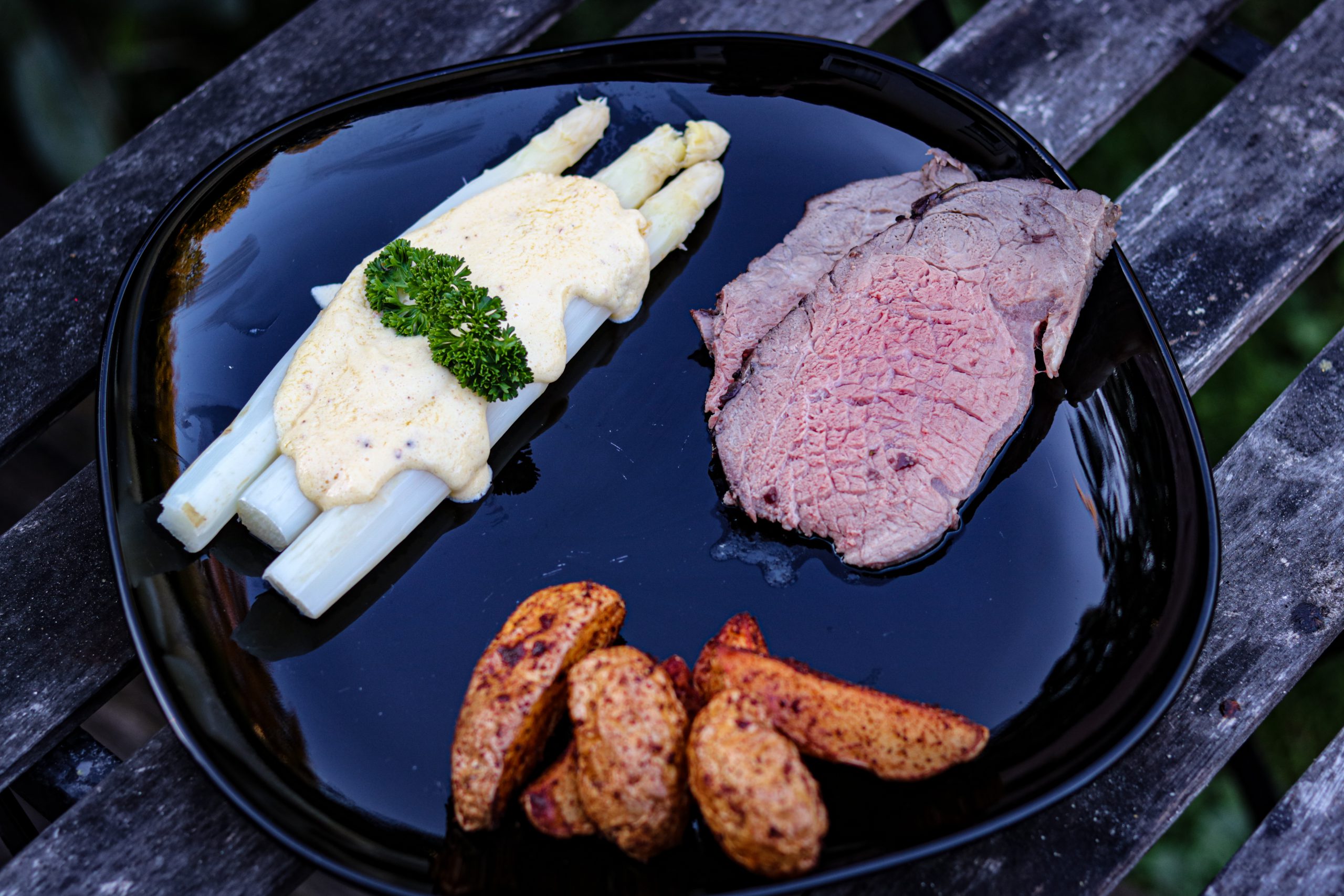 Roastbeef Mit Spargel Und Rezept Fur Sauce Hollandaise Firechefs De