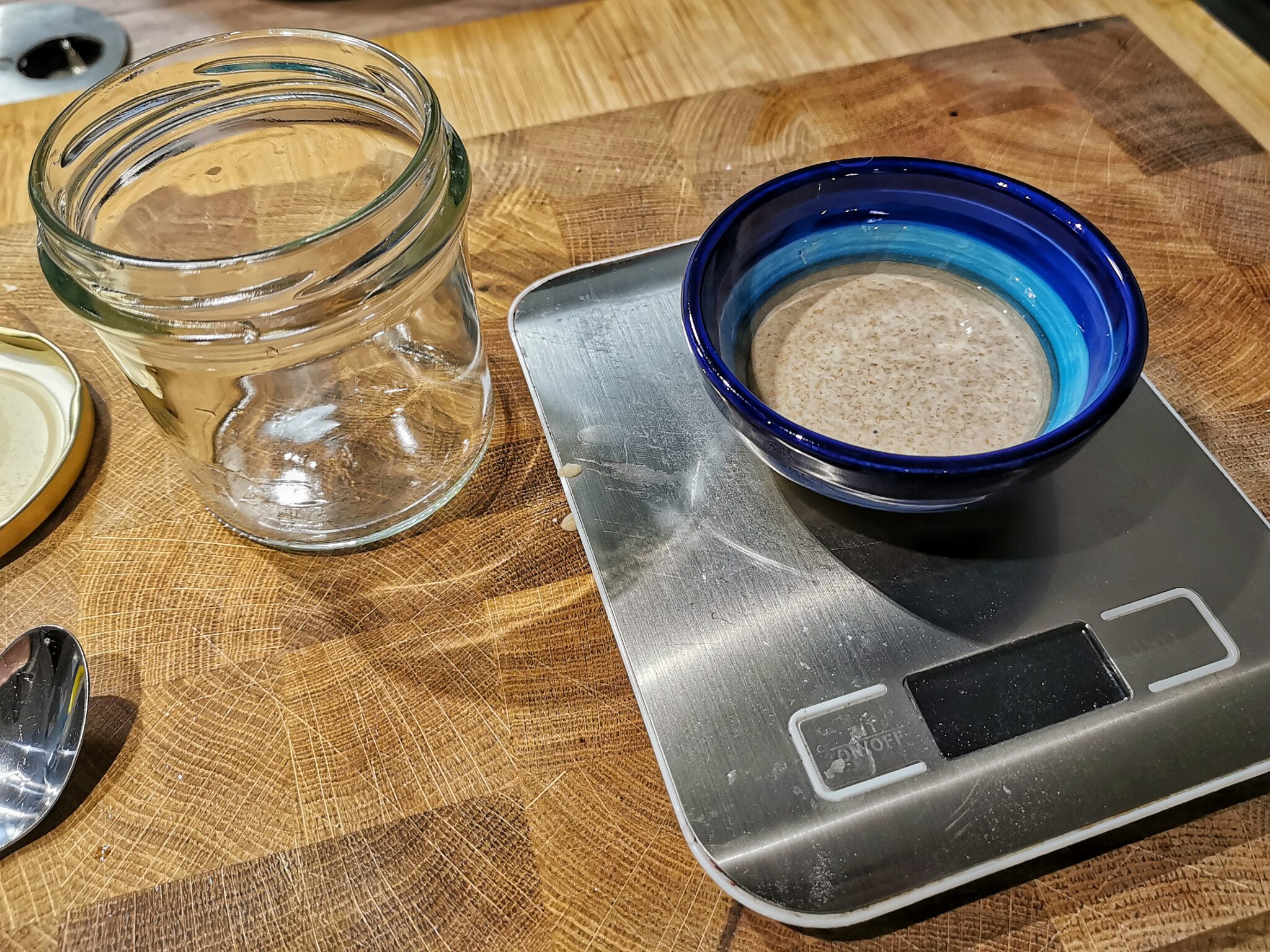 Sauerteig ansetzen so klappt es! Backen ohne Hefe mit