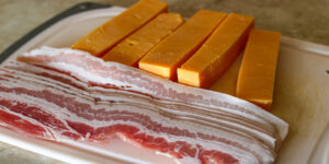Bacon und Käse